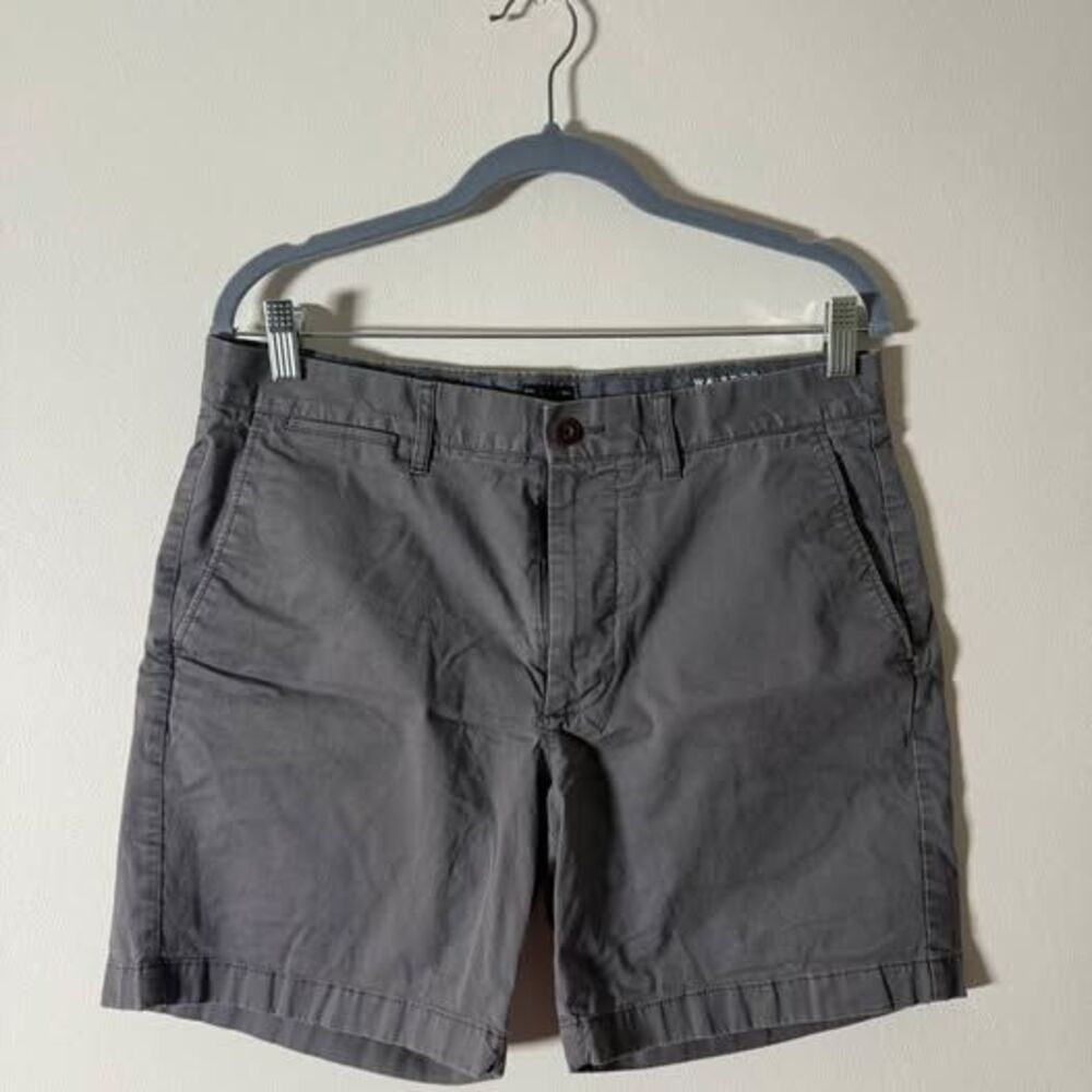 J.Crew Men's Chino Shorts - Waist 32, 7" Inseam